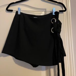 DO+BE skort
